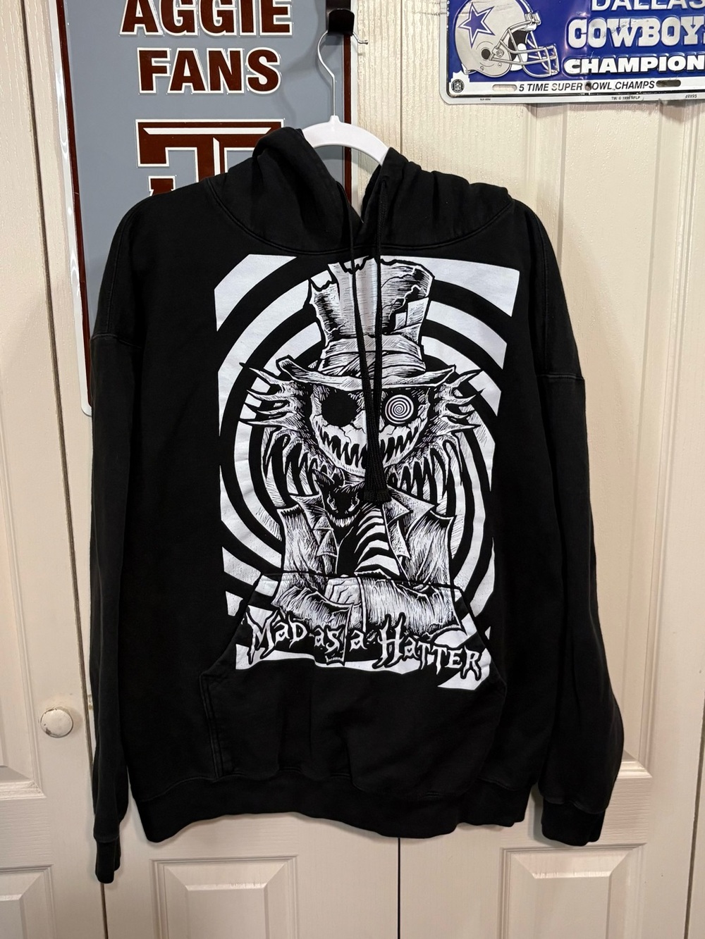 Vampire Freaks Men’s Pullover Hoodie